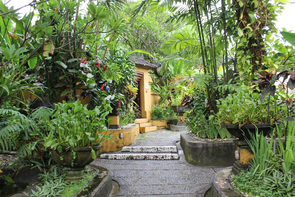 Diwangkara Beach Hotel & Resort Sanur Buitenkant foto